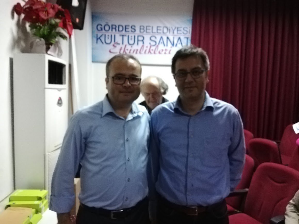 “Gördesli Ahmet Büke iktisat mezunu, ödüllü öykü yazarı. Yazarın öyküleri,