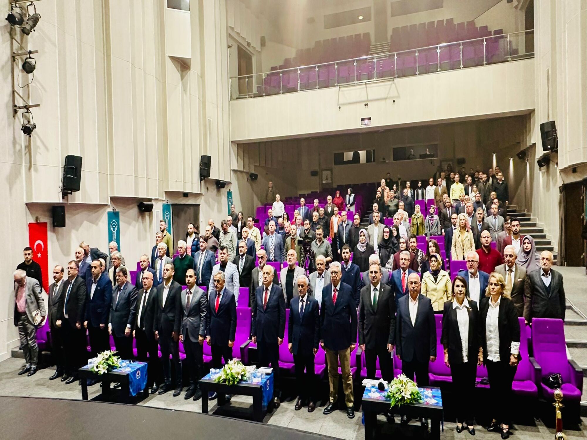 TDED Genel Başkan Vekili Üzeyir İlbak:- “Türkçe’nin yabancı kelimelerin etkisinden